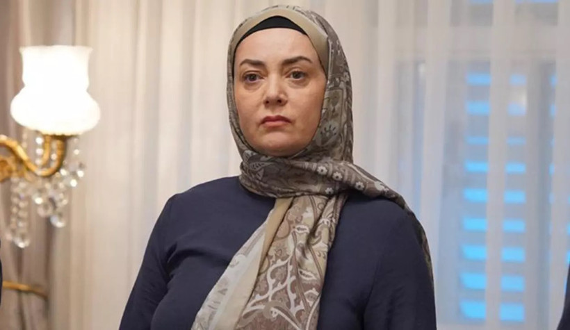 Kızılcık Şerbeti Oyuncuları [Tüm Karakterler] - Resim : 12