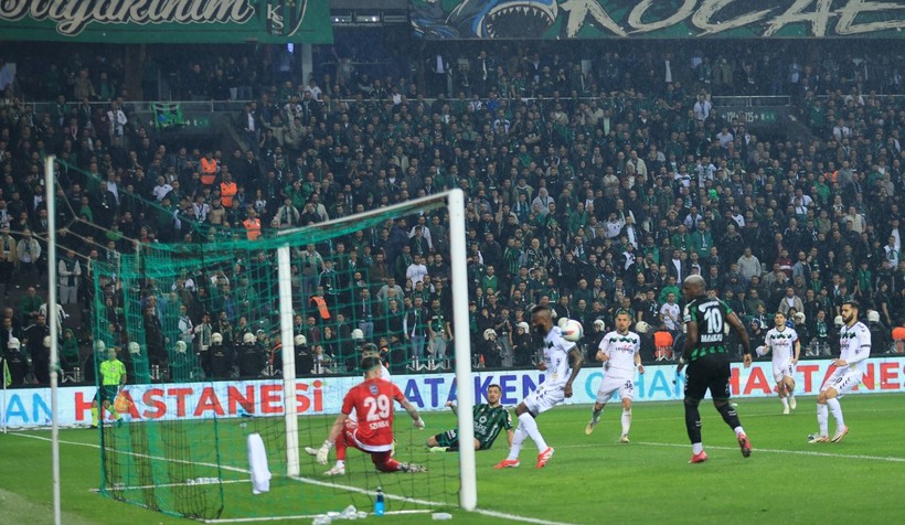 Kocaelispor – Sakarya maçının saha içi fotoğrafları - Resim: 21