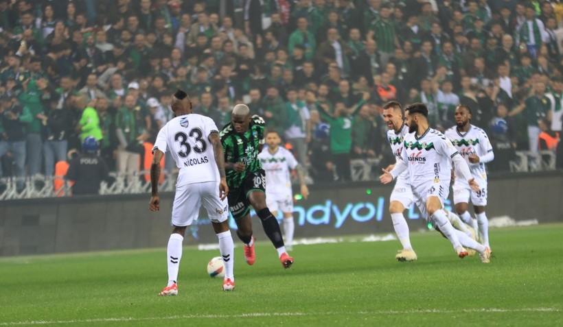 Kocaelispor – Sakarya maçının saha içi fotoğrafları - Resim: 12