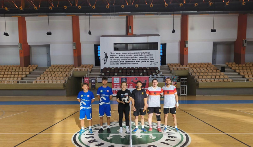 Türkiye’nin en iyi futnet sporcuları Kocaeli’de gözlerin pasını sildi! - Resim : 6