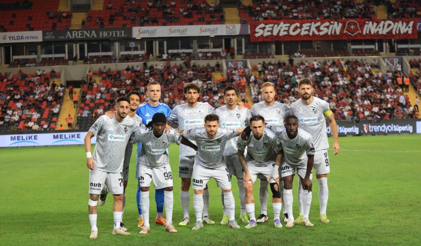 Gaziantep Futbol Kulübü - Kocaelispor maçının ilk yarısından kareler - Resim: 13