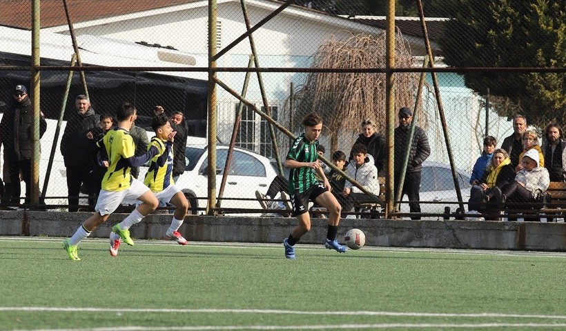 Kocaelispor - Fenerbahçe U-14 maçının fotoğrafları - Resim: 21