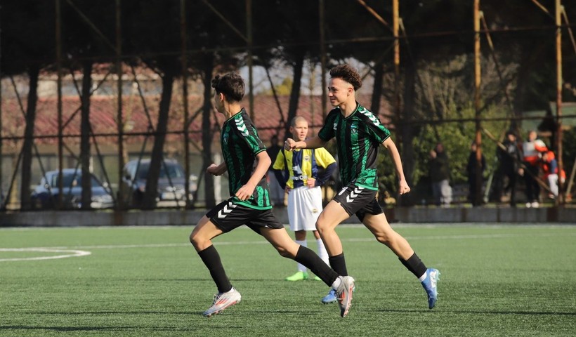Kocaelispor - Fenerbahçe U-14 maçının fotoğrafları - Resim: 27
