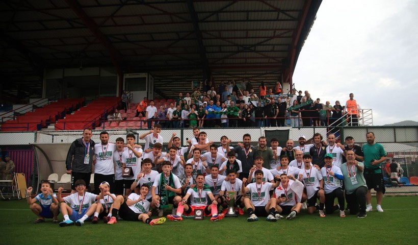 Kocaelispor U-19’da büyük coşku… Şampiyonluk bizim kupa bizim! Foto Galeri - Resim: 42