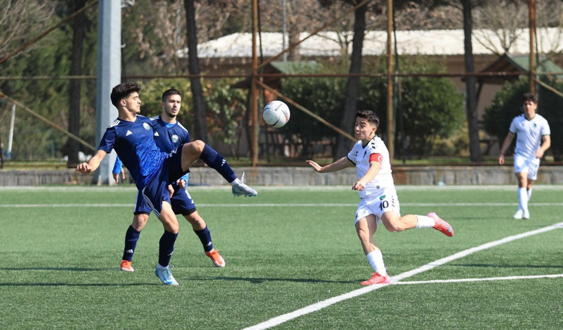 Kocaelispor – Bursa Nilüfer U-19 maçının fotoğraf galerisi - Resim: 58