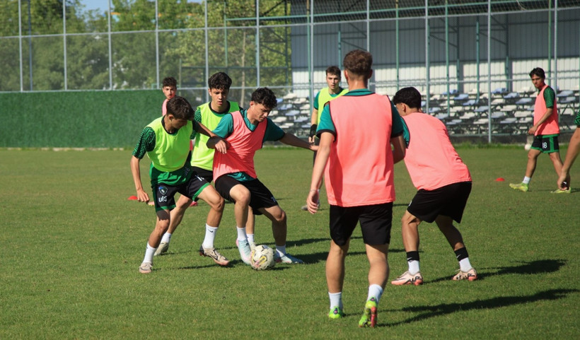 Kocaelispor U-19 İzmir’e KUPA için gidiyor! - Resim : 8