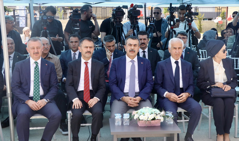 Yusuf Tekin Kocaeli'de okul açılışına katıldı: Bütün kademelerde 20'li rakamlara düşürdük - Resim : 2