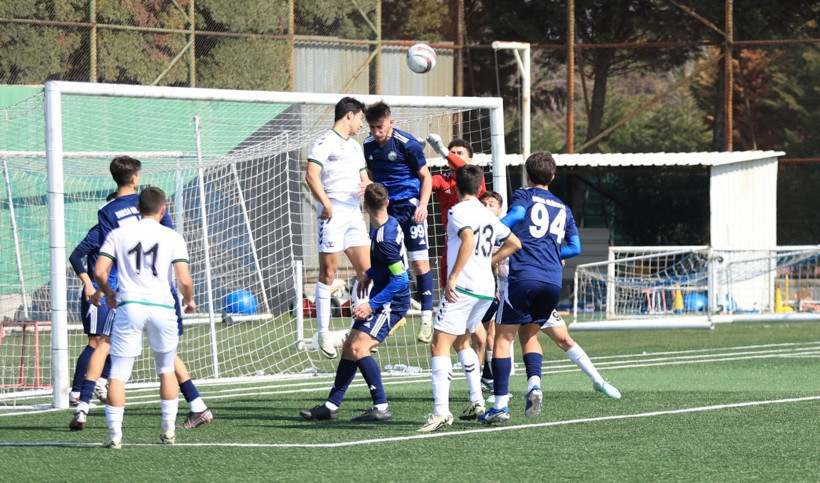Kocaelispor – Bursa Nilüfer U-19 maçının fotoğraf galerisi - Resim: 57