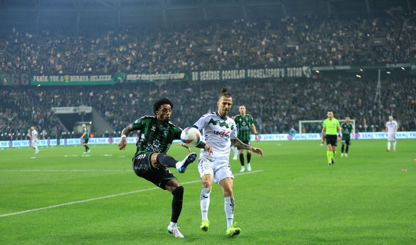 Kocaelispor – Sakarya maçının saha içi fotoğrafları - Resim: 48