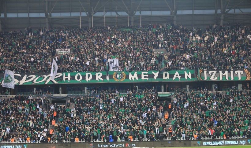 Kocaelispor – Sakarya maçının tribün ve taraftar fotoğrafları - Resim: 16