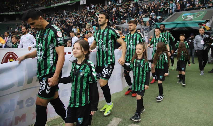 Kocaelispor – Boluspor maçı foto galeri - Resim: 19