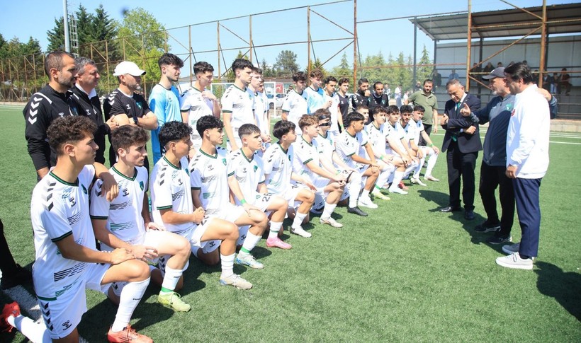 Kocaelispor U-17 için kupa ve madalya töreni düzenlendi - Resim: 3