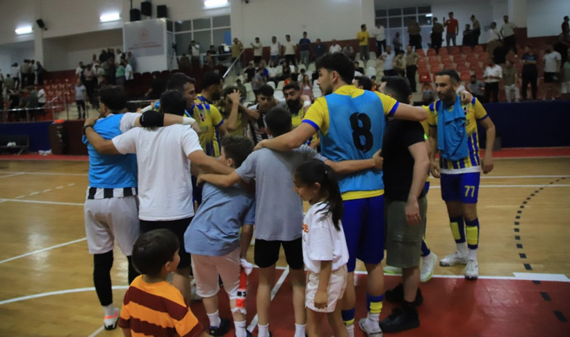 Yok böyle mücadele... Osmanlı 41 - Van Gölü Sportif: 7-6 Foto Galeri - Resim: 20