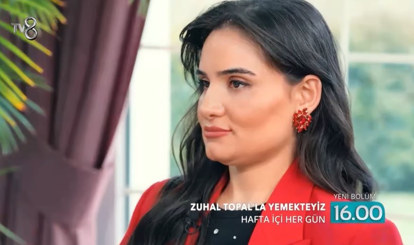 Zuhal Topal'la Yemekteyiz Bergen Kimdir, Kaç Yaşında, Nereli? Yemekteyiz Bergen Instagram - Resim : 1