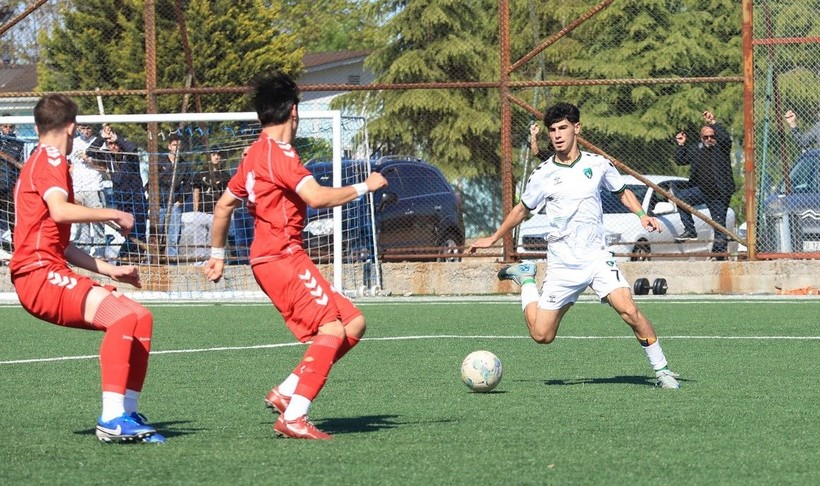 Kocaelispor – Keçiörengücü U-17 maçı foto galeri - Resim: 39