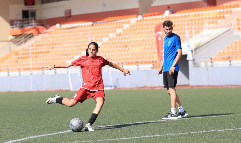 Kocaeli Kadın Futbol Kulübü – Arapçeşme maçı fotoğraf galerisi - Resim: 4