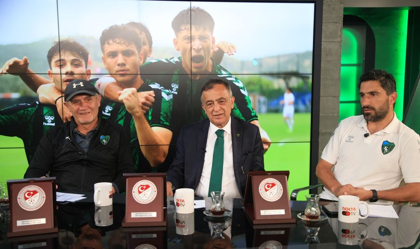 Kocaelispor U-19 Nokta TV stüdyolarında - Foto Galeri- - Resim: 59