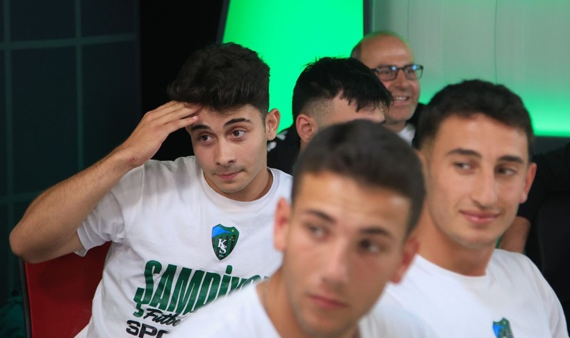 Kocaelispor U-19 Nokta TV stüdyolarında - Foto Galeri- - Resim: 39