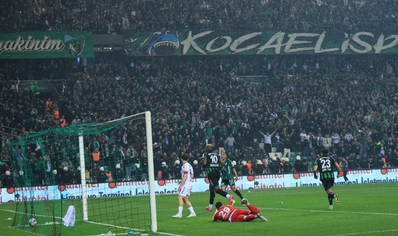 Kocaelispor – Sakarya maçının saha içi fotoğrafları - Resim: 27