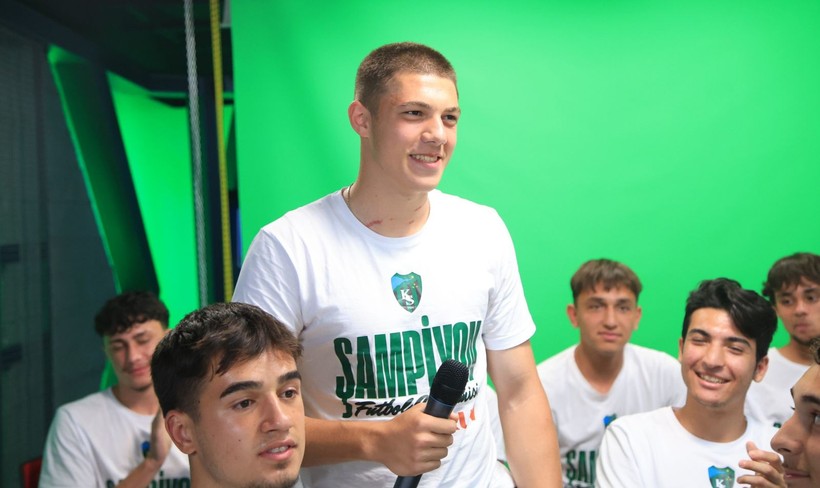 Kocaelispor U-19 Nokta TV stüdyolarında - Foto Galeri- - Resim: 45