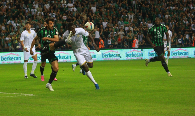 Kocaelispor - Manisa Futbol Kulübü maçı fotoğrafları "Foto Galeri - Ali Köksal" - Resim: 194