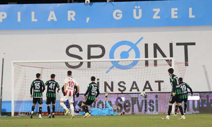 Ümraniyespor - Kocaelispor maçının fotoğraf galerisi - Resim: 66
