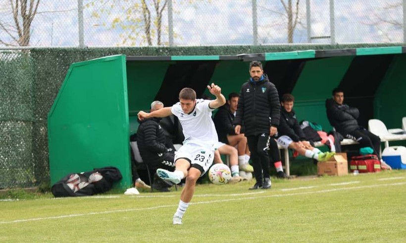 Ağabeylerinden sonra gençler de şampiyonluğa koşuyor! “6-0” - Resim: 20