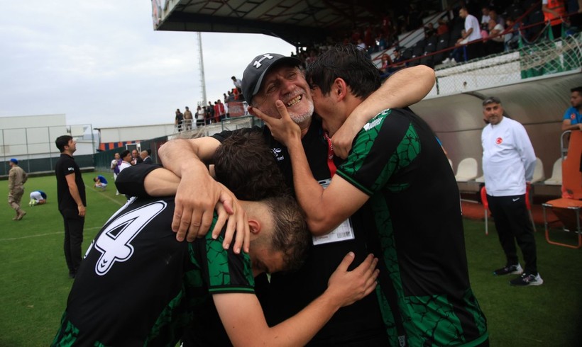 Kocaelispor U-19’da büyük coşku… Şampiyonluk bizim kupa bizim! Foto Galeri - Resim: 7