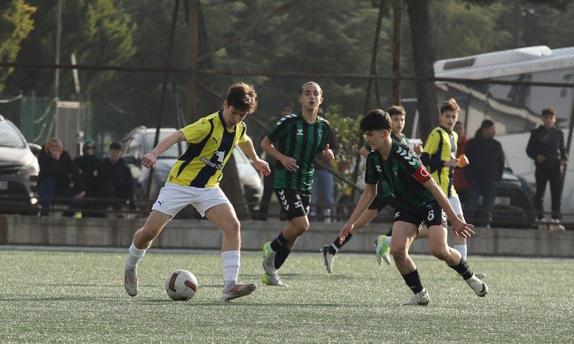 Kocaelispor - Fenerbahçe U-14 maçının fotoğrafları - Resim: 15