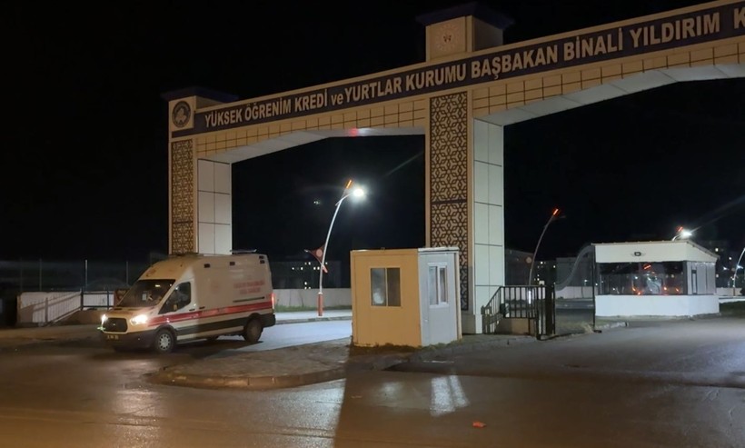 Yurtta zehirlenme şüphesi: 53 öğrenci hastanelik oldu - Resim: 5