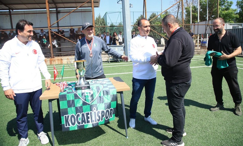 Kocaelispor U-17 için kupa ve madalya töreni düzenlendi - Resim: 24