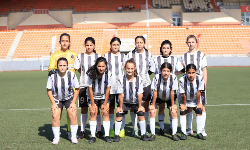 Kocaeli Kadın Futbol Kulübü – Arapçeşme maçı fotoğraf galerisi - Resim: 27
