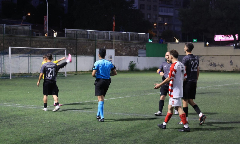 Körfez İlçesi Birlikspor – Başiskele Birlikspor maçının fotoğraf galerisi - Resim: 11