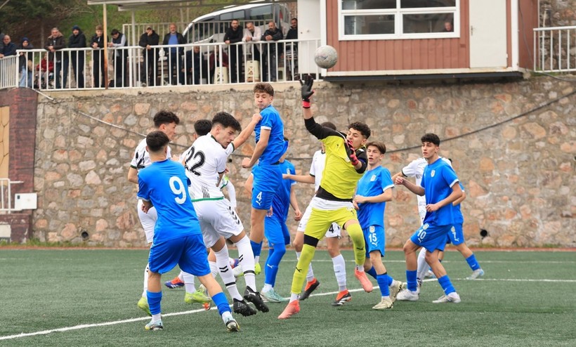 Belediye Derincespor – Kocaelispor U-16 maçının fotoğraf galerisi - Resim: 23