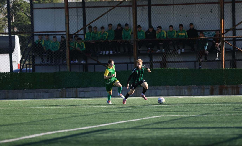 Kocaelispor U-14, Erok’tan puan alamadı! - Resim : 1