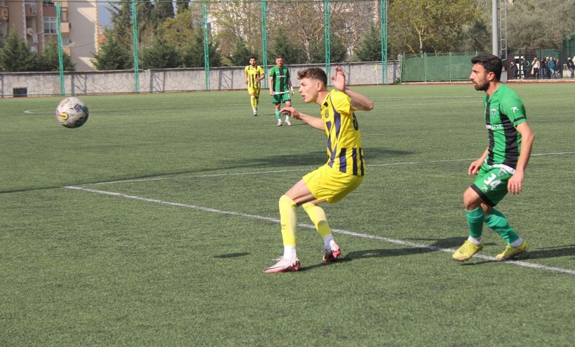 Karamürselspor - Çayırovaspor maçının fotoğrafları - Resim: 69