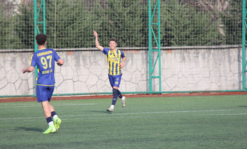 Karamürselspor'un Karasu’yu farklı devirdiği maçın fotoğrafları - Resim: 37