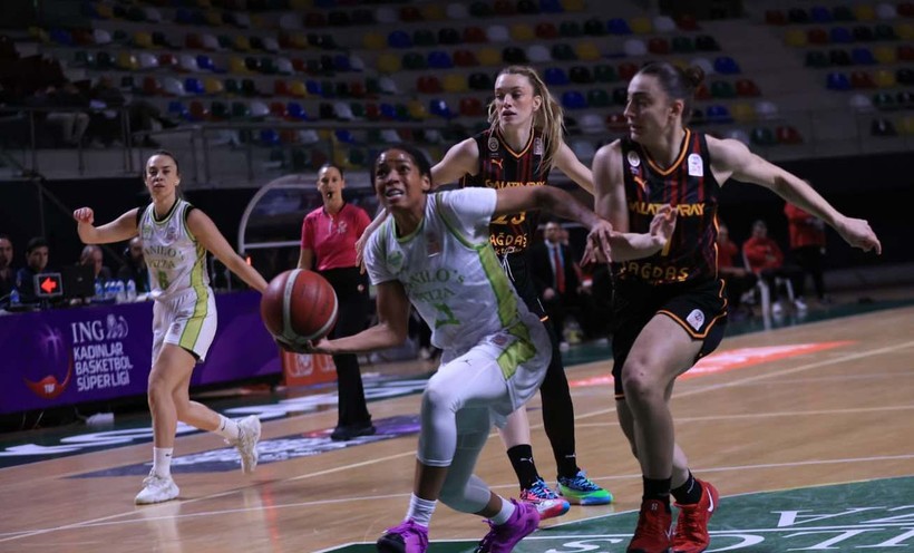 Danilo’s Pizza, rezalet hakem yönetiminin kurbanı oldu! “63-78” - Resim : 2