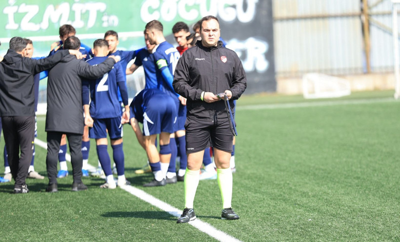 Kocaelispor – Bursa Nilüfer U-19 maçının fotoğraf galerisi - Resim: 15