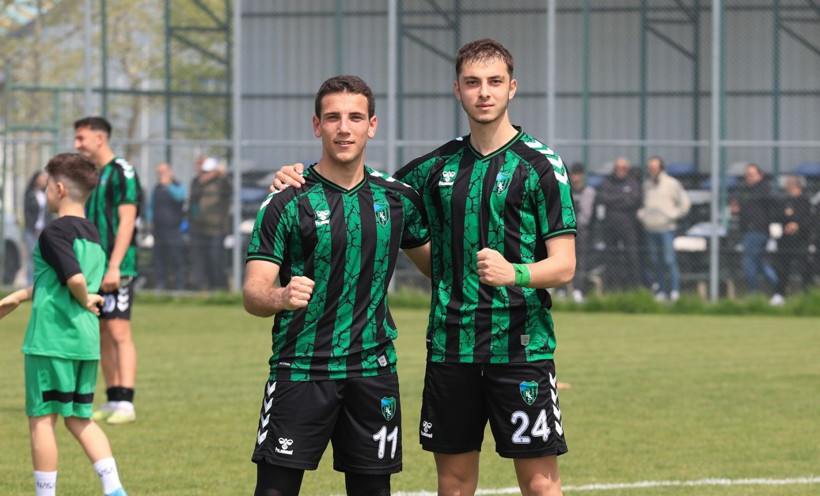 Kocaelispor - Belediye Derincespor U-19 maçının fotoğrafları - Resim: 82