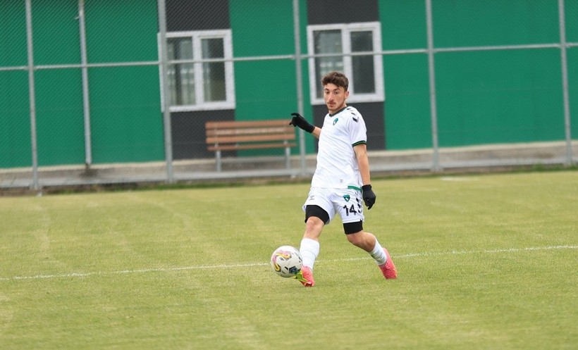 Kocaelispor - Karacabey Belediyespor U-19 maçının fotoğrafları - Resim: 84