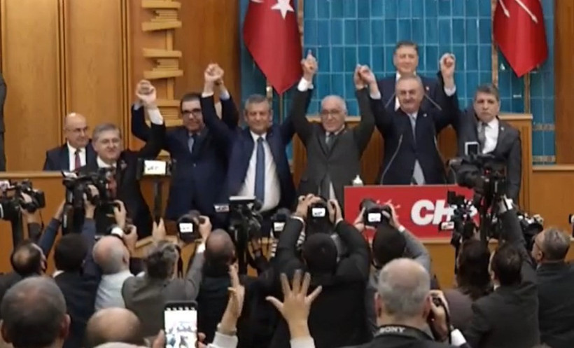 Doğan Demir CHP’ye katıldı! Demir: Yoldaşlık yapacağımızı beyan ediyorum! - Resim : 1