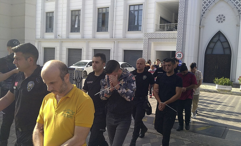 Kocaeli’deki büyük dolandırıcılık operasyonunda 26 kişi tutuklandı - Resim : 4