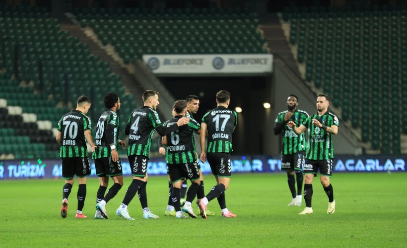 Kocaelispor - Yeni Malatyaspor 1-7 FOTO GALERİ - Resim: 75