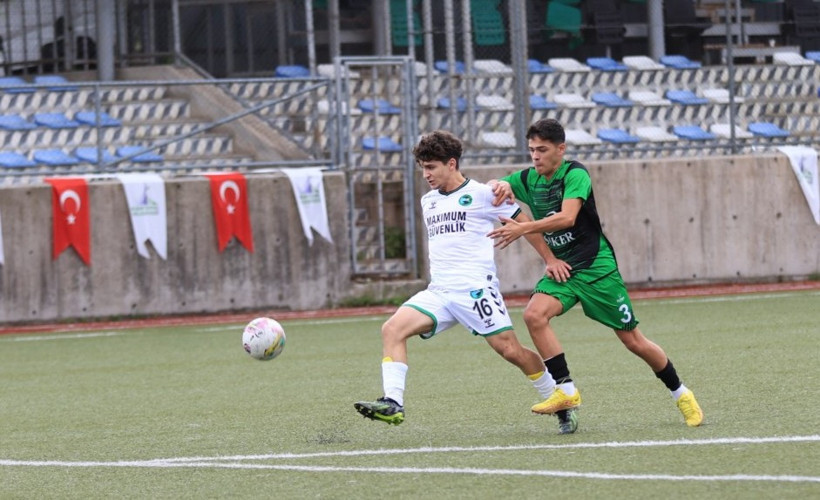 Karatepe Gençlerbirliği - Kocaeli Güneşspor: 1-2 "1. Amatör Lig maçı - Foto Galeri - Ali Köksal" - Resim: 37