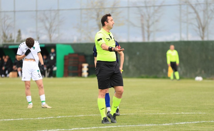 Kocaelispor - Karacabey Belediyespor U-19 maçının fotoğrafları - Resim: 22