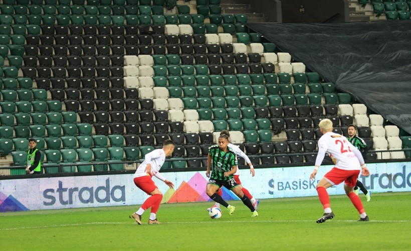 Kocaelispor - Yeni Malatyaspor 1-7 FOTO GALERİ - Resim: 45