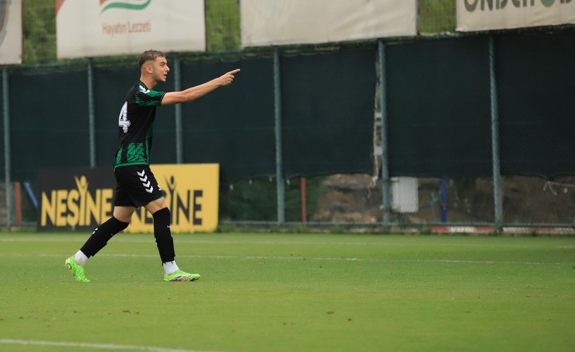 Kocaelispor - Mustafakemalpaşa U-19 maçının penaltı heyecanı Foto Galeri - Resim: 24