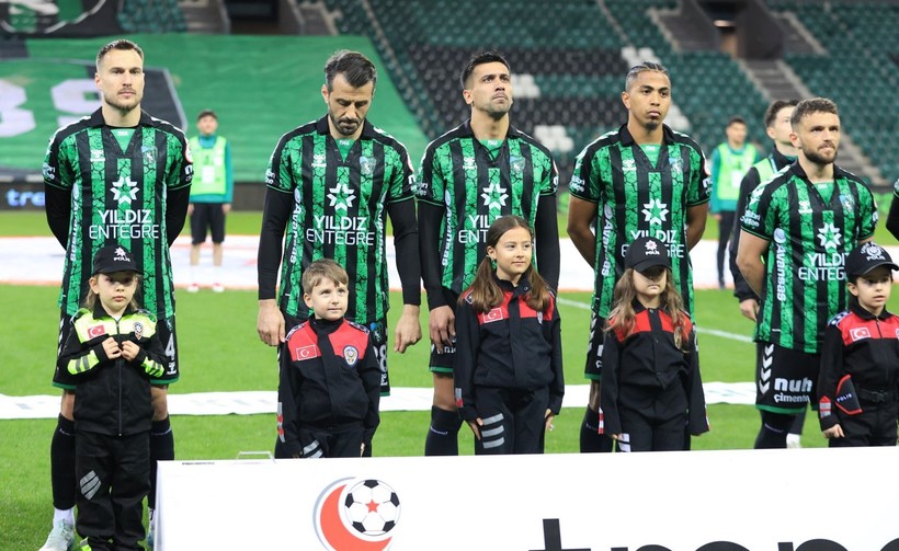 Kocaelispor - Yeni Malatyaspor 1-7 FOTO GALERİ - Resim: 27