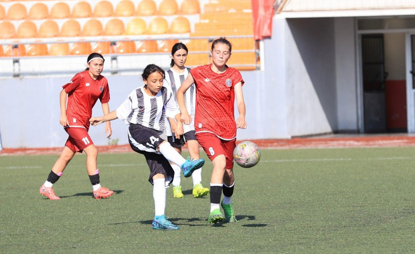 Kocaeli Kadın Futbol Kulübü – Arapçeşme maçı fotoğraf galerisi - Resim: 61